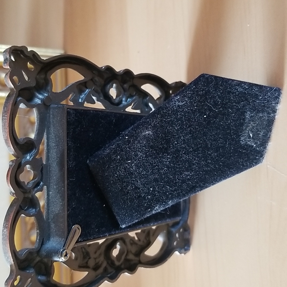 Iron frame - Picture 2 of 4